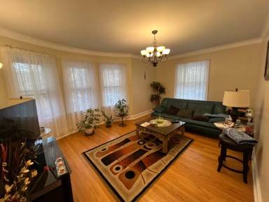Main picture of 2840 N Lockwood Ave