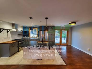 Main picture of 3627 67th Ave W