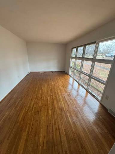 Main picture of 1823 Amberhill Ln