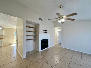 Main picture of 1714 West Ln