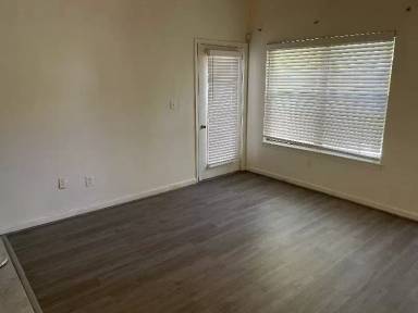 Main picture of 931 Hillside Lake Ter