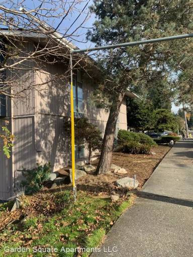 Main picture of 219 5th Ave NE