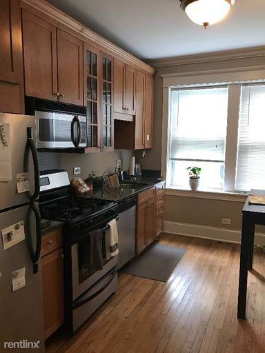 Main picture of 3521 W Argyle St