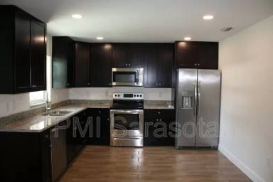 Main picture of 2932 Gillespie Ave