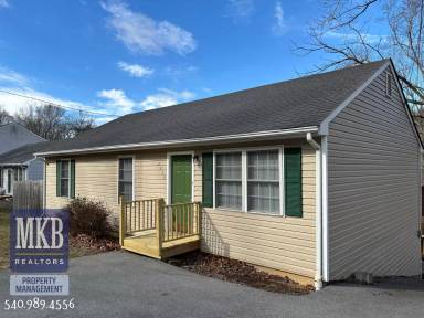 Main picture of 2719 Bandy Rd SE