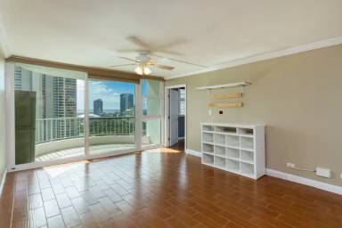 Main picture of 1018 Lunalilo St