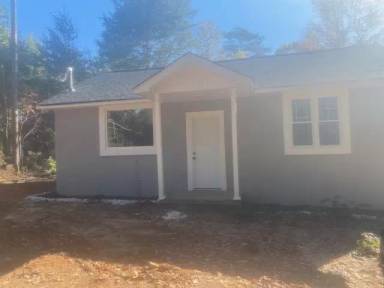 Main picture of 121 State Rd S