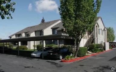 Main picture of 2167 Lakeview Cir