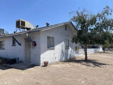 Main picture of 447 N Dobson Rd