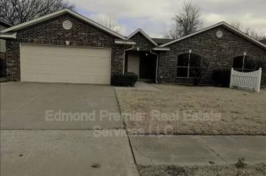 Main picture of 215 Willow Branch Rd