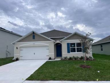 Main picture of 2225 Hidden Palm Dr