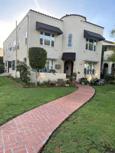 Main picture of 1500 S Holt Ave