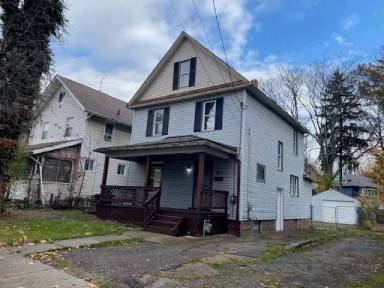 Main picture of 937 W Exchange St