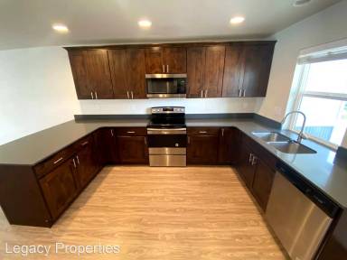 Main picture of 1095 N 14th Ave
