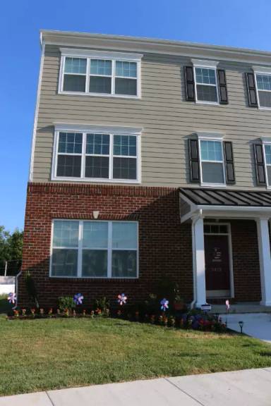 Main picture of 3415 Naamans Dr