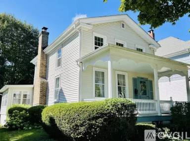 Main picture of 1712 Park Ave