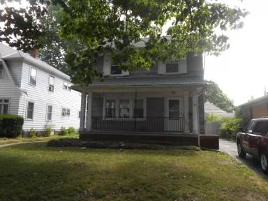 Main picture of 701-737 Hampton Ave