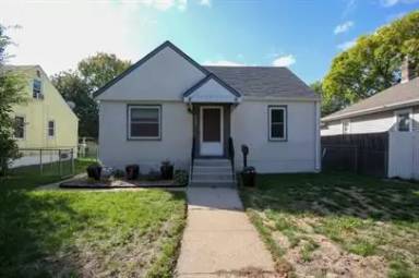 Main picture of 5211 Camden Ave N