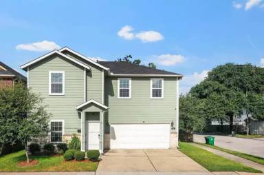 Main picture of 1524 Evelyn St