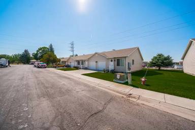 Main picture of 860 S 5th W