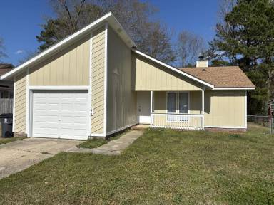 Main picture of 124 Maranatha Cir