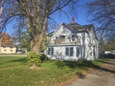 Main picture of 406 N Bridge St