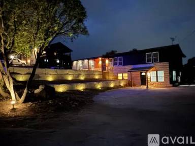 Main picture of 690 Floral Ave
