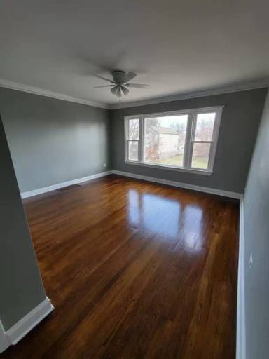 Main picture of 12014 S La Salle St