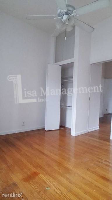 Main picture of 253 E 52nd St