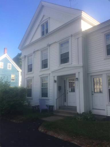 Main picture of 296 Turner St