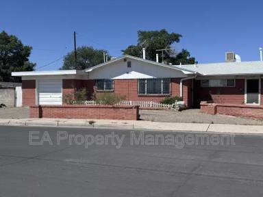 Main picture of 7013 Trumbull Ave SE