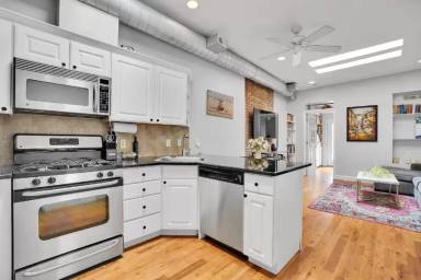 Main picture of 414 E 119th St