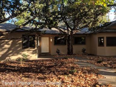 Main picture of 774 Manor Way