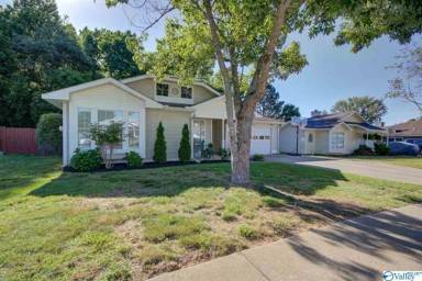 Main picture of 212 Shoals Point Trl