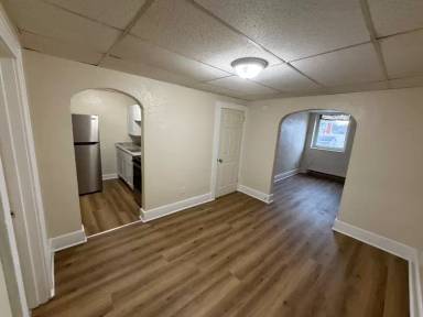 Main picture of 15 South Stewart Street - A