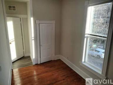 Main picture of 3455 Chicago Ave