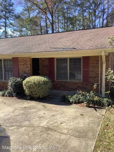 Main picture of 8757 Bowden St
