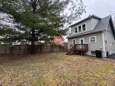 Main picture of 857 E 188th St