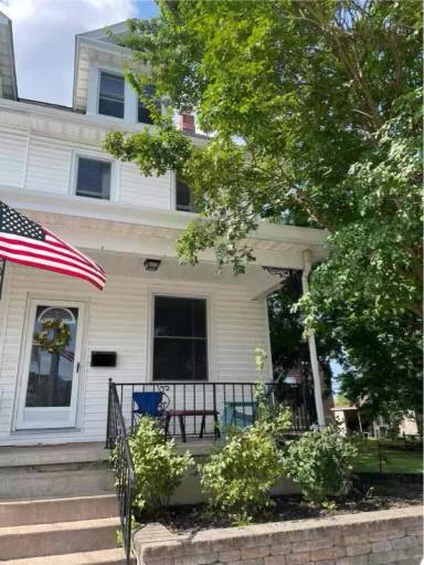 Main picture of 433 7th St