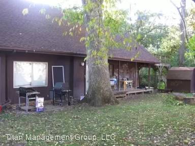 Main picture of 603 Oak Ln