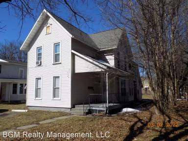 Main picture of 310 Baty St