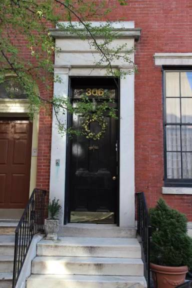 Main picture of 306 S 10th St