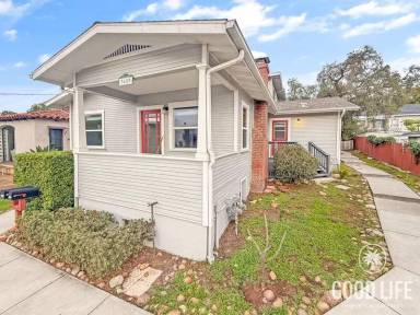 Main picture of 3659 Alabama St