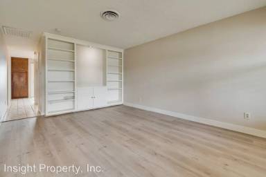 Main picture of 3050 El Camino Ave