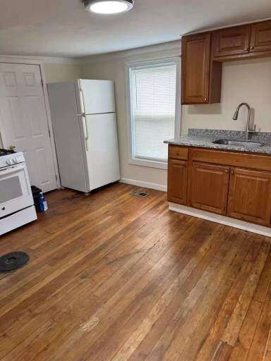 Main picture of 10 Read St