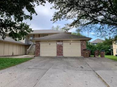 Main picture of 300 Sky Vue Dr