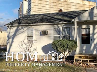 Main picture of 101 4th Ave SE