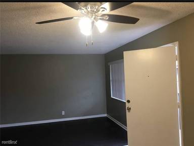 Main picture of 1202 SW 50th Ave