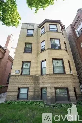 Main picture of 2131 W Giddings St