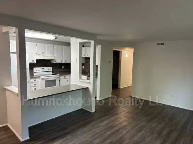 Main picture of 3164 Central Ave